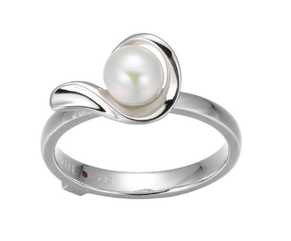 Silver Pearl Ring