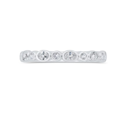 18K White Gold Oval and Round Diamond Wedding Band